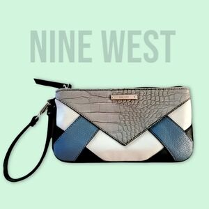 Nine West Wristlet